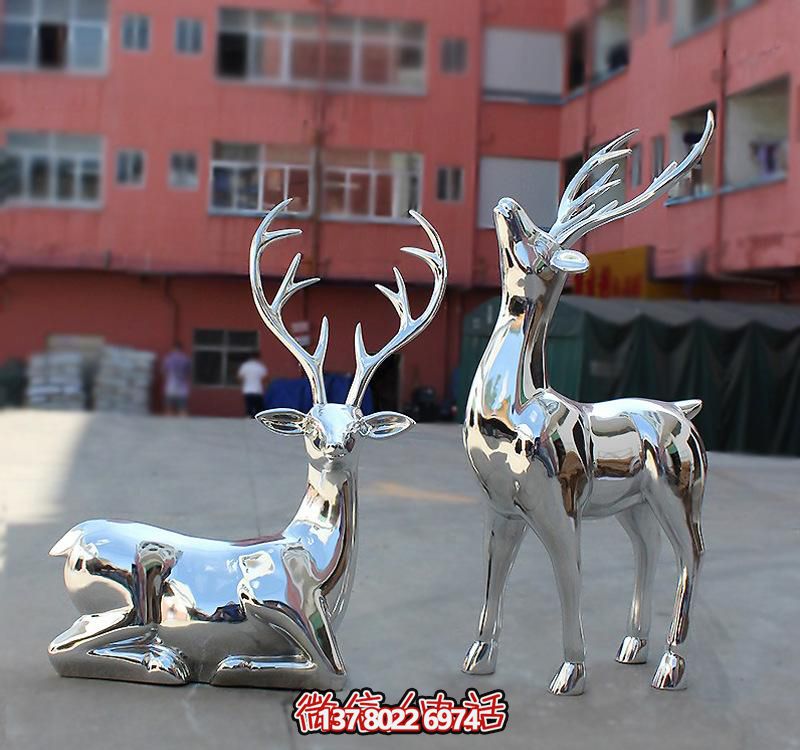 不銹鋼鏡面鹿雕塑，點綴公園景區(qū)