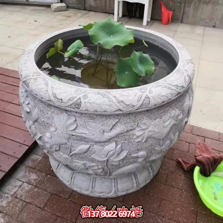 精美絕倫，濃濃古典風情歐式別墅大理石浮雕魚缸擺件
