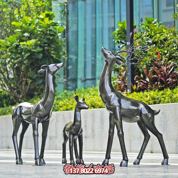 玻璃鋼制仿銅小鹿擺件，點(diǎn)綴戶外園林景觀